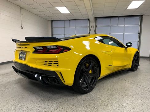 Used 2025 Chevrolet Corvette E-Ray AWD/4WD image 9