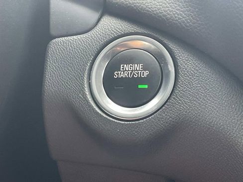 Used 2023 Chevrolet Equinox LT FWD image 20