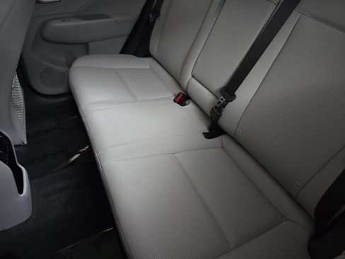 Used 2024 Hyundai Kona Limited AWD/4WD image 17