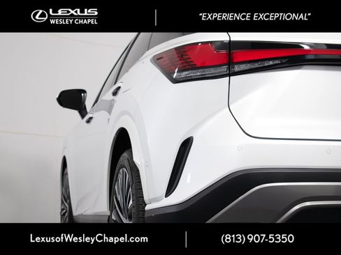 Used 2024 Lexus RX 350 Premium Plus w/ Convenience Package FWD image 9