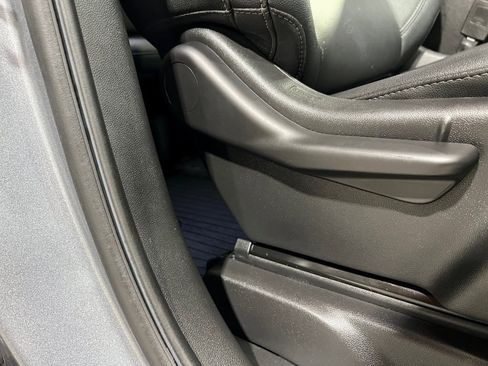 Used 2022 Chevrolet Silverado 1500 LT Trail Boss w/ LT Trail Boss Premium Package image 16