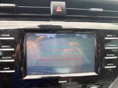 Used 2020 Toyota Camry SE FWD image 13
