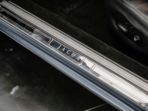 Used 2003 Jaguar XJ8 Fully Serviced image 41