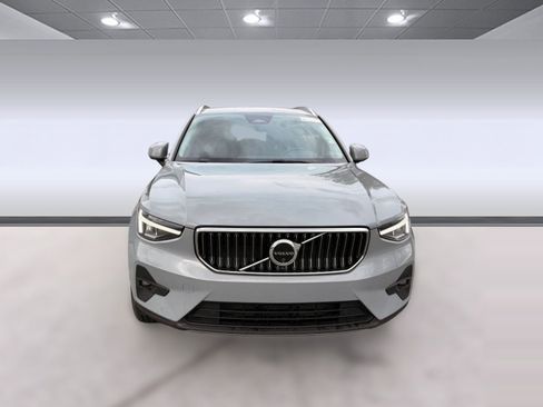Certified 2024 Volvo XC40 B5 Plus w/ Protection Package image 6