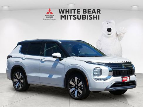 Used 2025 Mitsubishi Outlander SEL AWD/4WD image 1