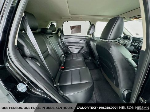 Certified 2025 Nissan Rogue SV w/ SV Premium Package FWD image 26
