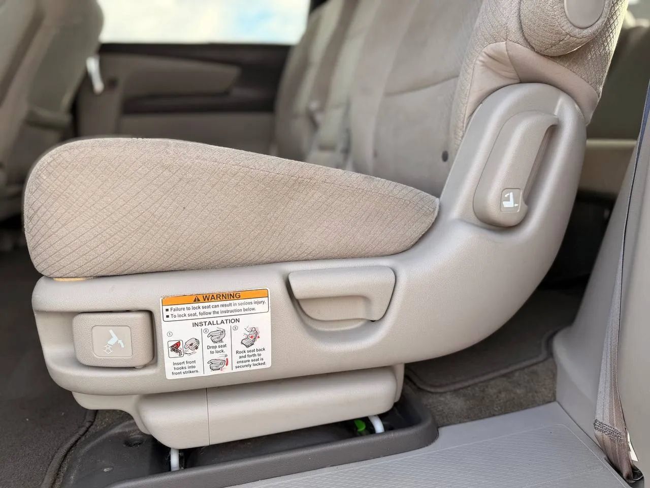 Used 2015 Honda Odyssey EX image 29