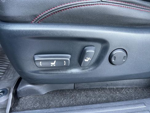 Used 2020 Toyota 4Runner TRD Off-Road Premium image 19