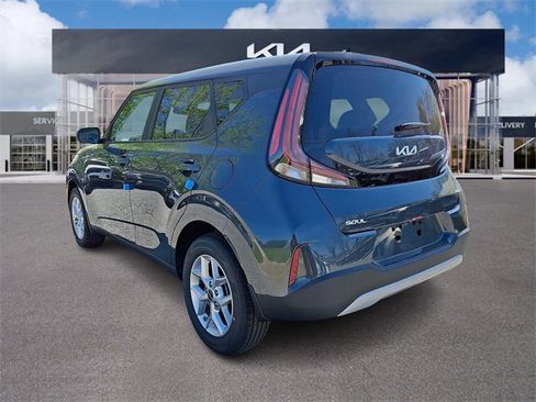 New 2025 Kia Soul LX w/ LX Technology Package image 3