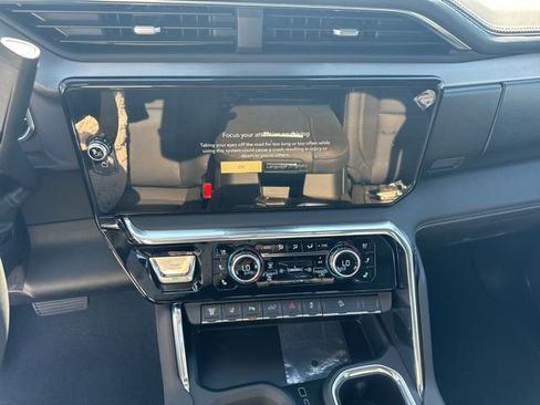 New 2025 GMC Sierra 3500 Denali w/ Denali Reserve Package image 7