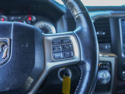 Used 2018 RAM 1500 Laramie image 22