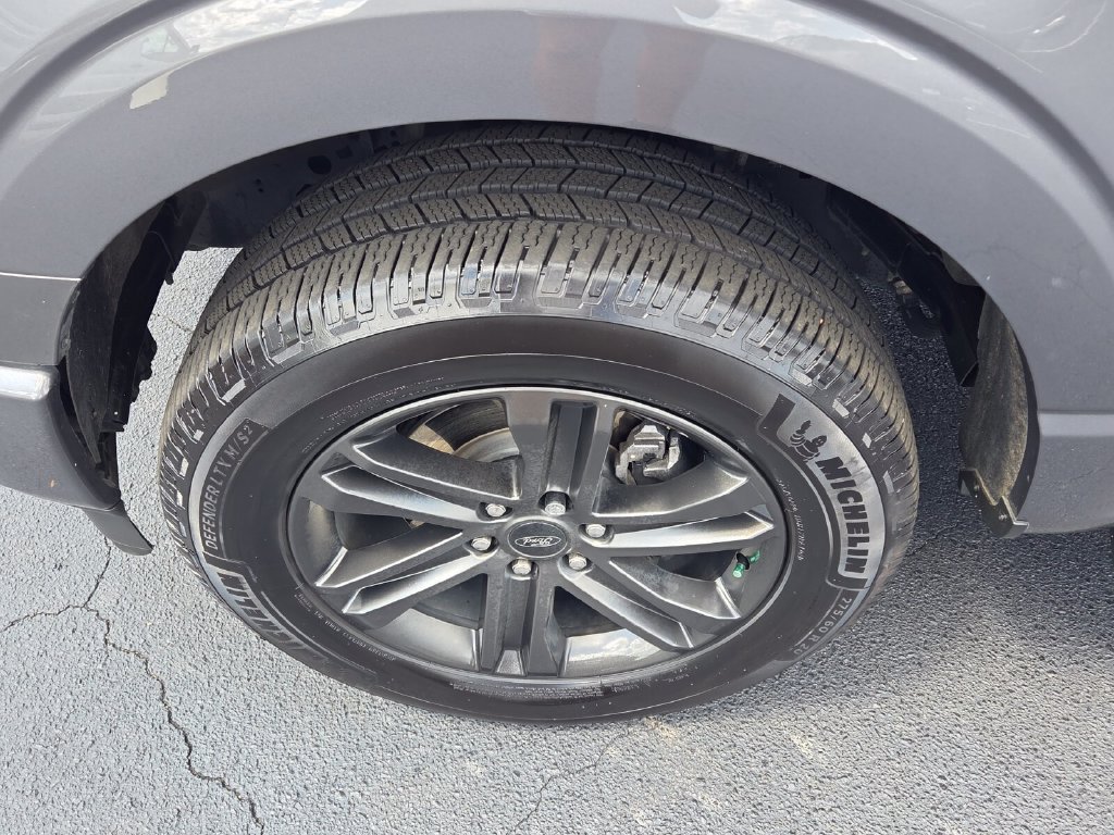 Used 2022 Ford F150 Lariat AWD/4WD image 16