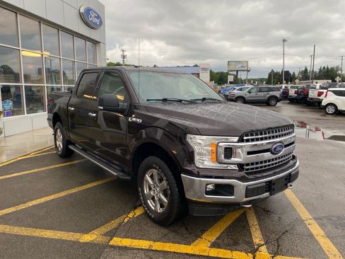 Used 2018 Ford F150 XLT w/ Equipment Group 302A Luxury AWD/4WD image 8