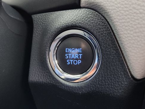 Used 2022 Toyota RAV4 XLE image 26