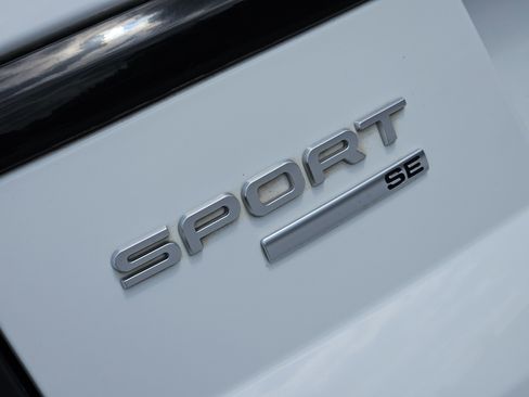 Used 2019 Land Rover Range Rover Sport SE AWD/4WD image 33