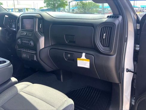 Used 2026 Chevrolet Silverado 1500 Custom AWD/4WD image 19