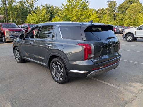 Used 2023 Hyundai Palisade Limited AWD/4WD image 6