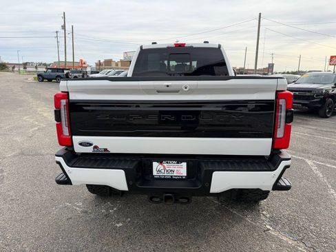 Used 2025 Ford F350 Platinum w/ FX4 Off-Road Package AWD/4WD image 4