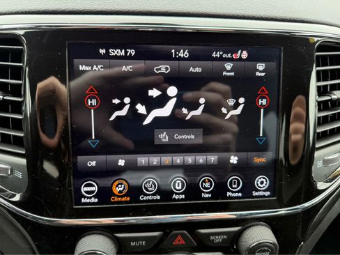 Used 2021 Jeep Grand Cherokee Laredo X image 19