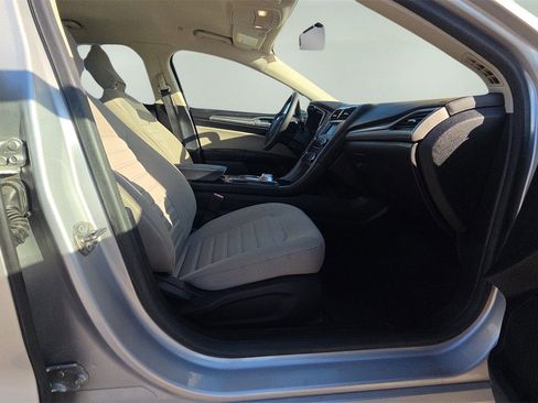 Used 2018 Ford Fusion S image 13