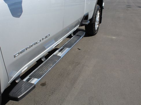 Used 2020 GMC Sierra 3500 Denali w/ Denali Ultimate Package AWD/4WD image 16