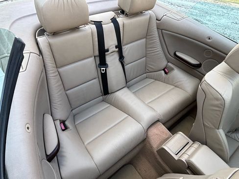 Used 2006 BMW 330Ci Convertible image 32