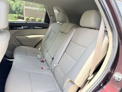 Used 2014 Kia Sorento LX w/ Premium Package FWD image 30