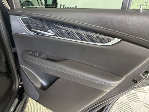 Used 2024 Cadillac XT6 Premium Luxury w/ LPO, Floor Liner Package AWD/4WD image 26