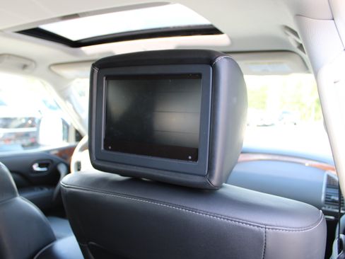 Used 2019 INFINITI QX80 Luxe w/ 22" Wheel Package RWD image 18