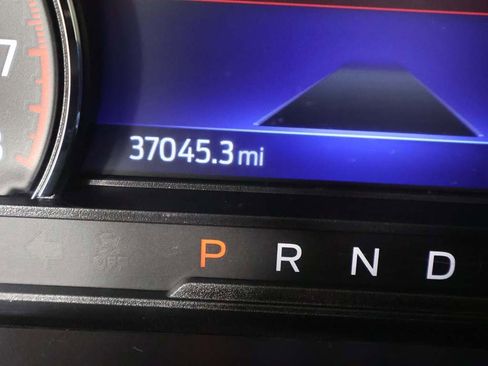 Used 2022 Ford Explorer XLT w/ Equipment Group 202A image 41