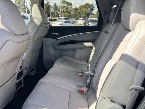 Used 2017 Acura MDX FWD w/ Tech & Entertainment image 29