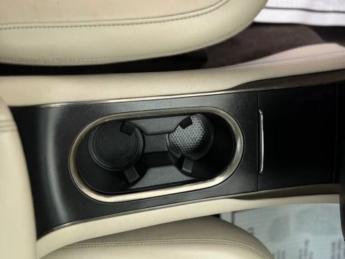 Used 2019 Lincoln MKC Select w/ Select Plus Package AWD/4WD image 21