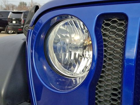 Used 2020 Jeep Wrangler Unlimited Sport S w/ Sun And Sound Package image 28