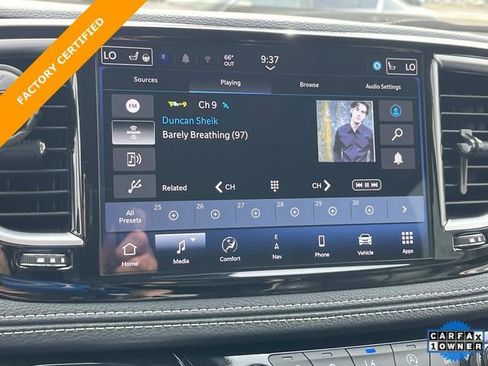 Certified 2024 Chrysler Pacifica Limited image 35
