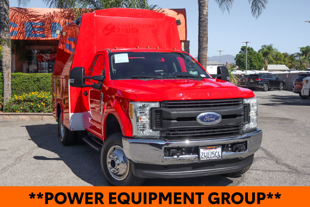 Used 2017 Ford F350 XL w/ Power Equipment Group AWD/4WD image 2