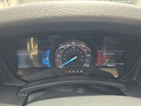 Used 2017 Ford Expedition Limited w/ Equipment Group 301A RWD image 34