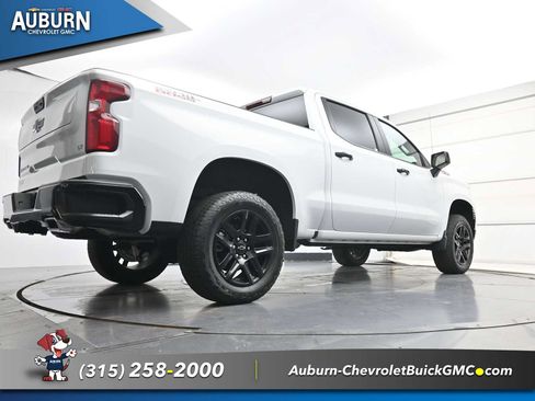 Used 2025 Chevrolet Silverado 1500 LT Trail Boss AWD/4WD image 24