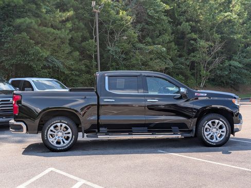 Used 2023 Chevrolet Silverado 1500 LTZ AWD/4WD image 10