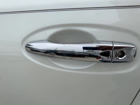 Used 2019 Nissan Rogue SV FWD image 15