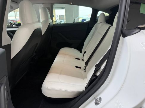 Used 2023 Tesla Model Y Long Range AWD/4WD image 13