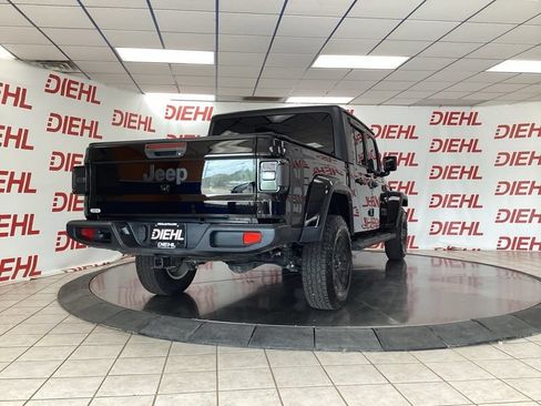 Used 2022 Jeep Gladiator Sport AWD/4WD image 7