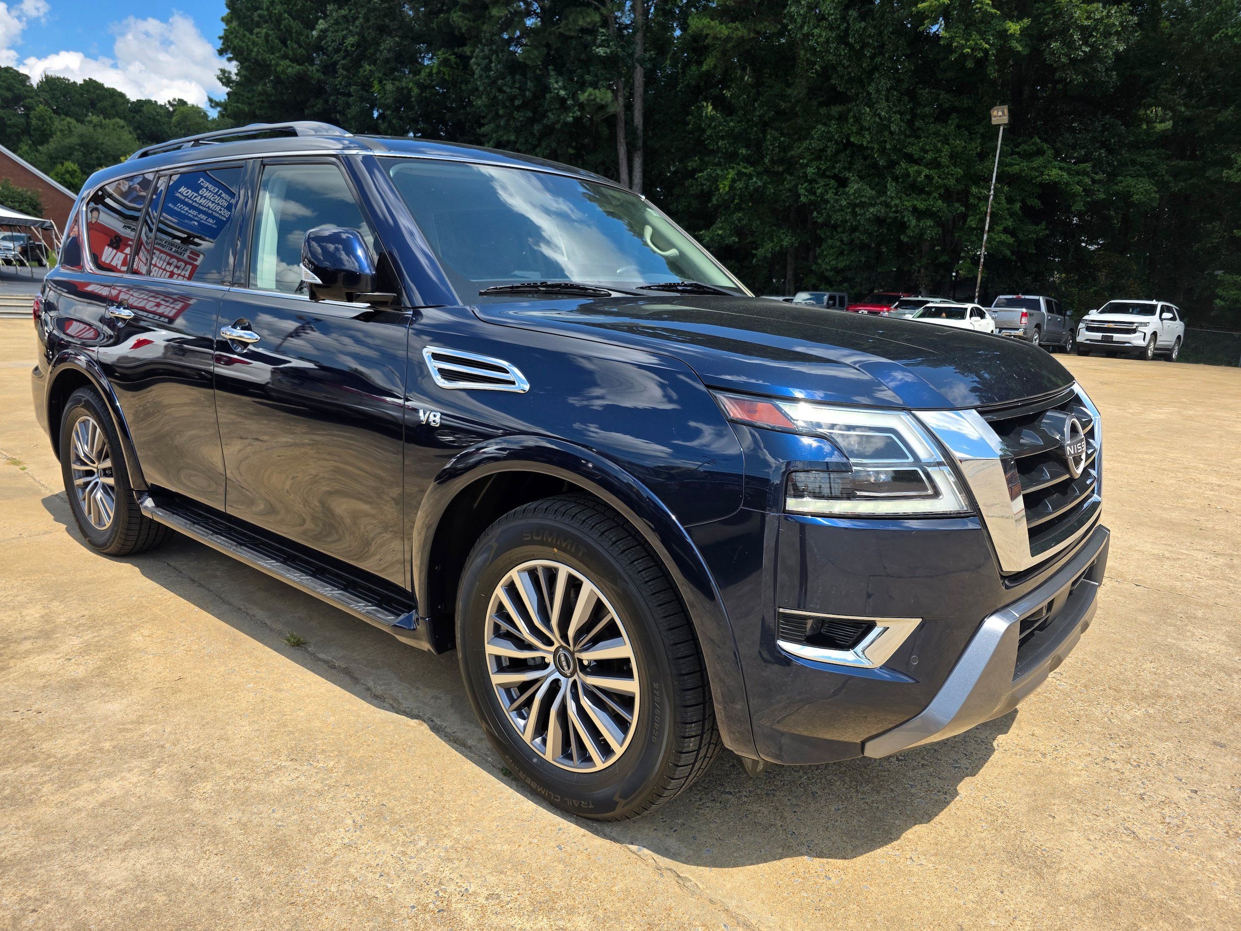 Used 2022 Nissan Armada SL RWD image 3