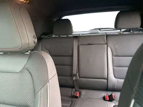 Used 2023 Chevrolet TrailBlazer RS w/ Sun and Liftgate Package FWD image 10