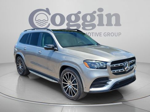 Used 2023 Mercedes-Benz GLS 450 4MATIC image 4
