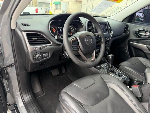 Used 2021 Jeep Cherokee Latitude Lux w/ Trailer Tow Group AWD/4WD image 16