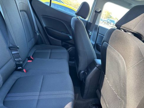 Used 2024 Hyundai Venue SEL image 12