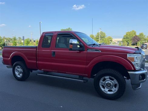 Used 2011 Ford F250 XLT w/ XLT Premium Pkg AWD/4WD image 16
