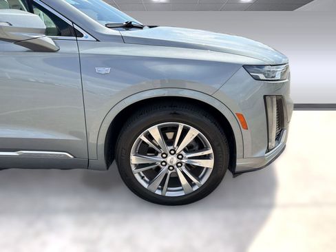 Used 2023 Cadillac XT6 Premium Luxury image 10
