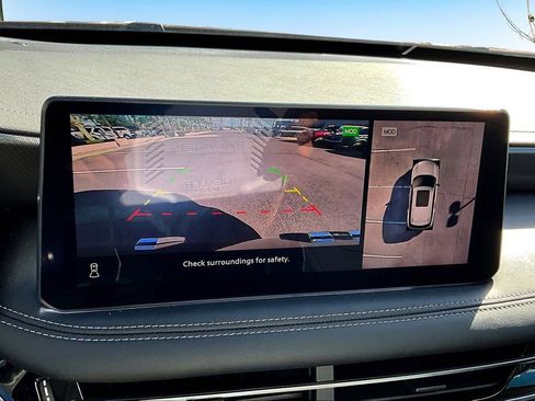 Used 2025 INFINITI QX60 Luxe w/ Vision Package image 21