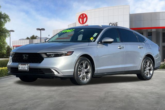 Used 2023 Honda Accord EX image 9